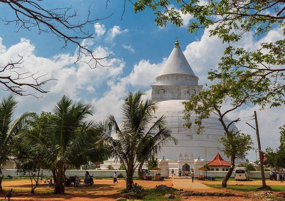 Visit Tissamaharama Rajamaha Viharaya (16KM)